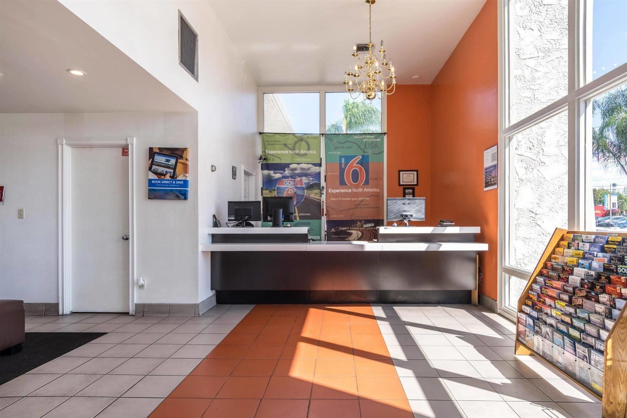 Motel 6-Redlands, Ca Экстерьер фото