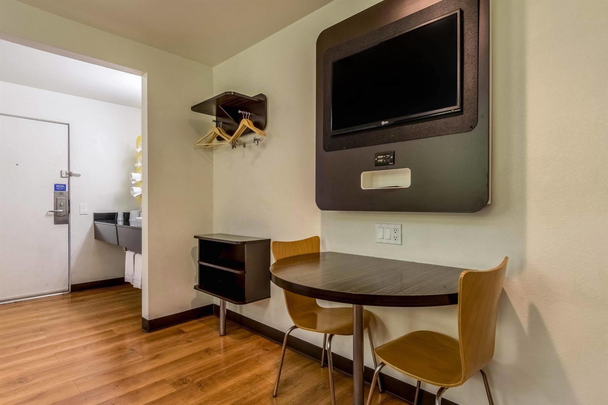 Motel 6-Redlands, Ca Экстерьер фото